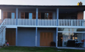 Apartamento com pátio amplo